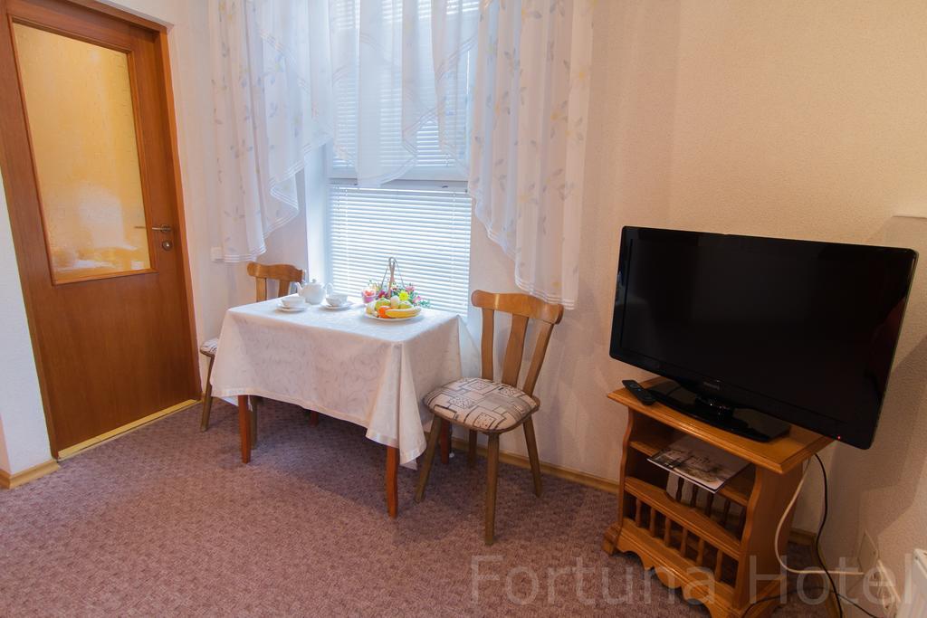 Fortuna Hotel Chişinau Exteriör bild