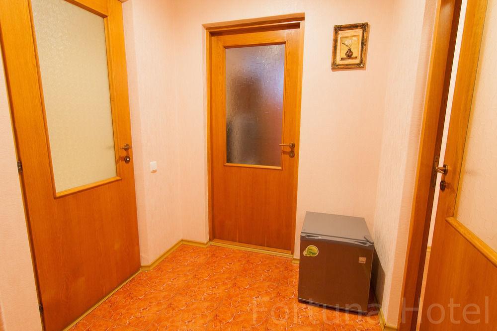 Fortuna Hotel Chişinau Exteriör bild