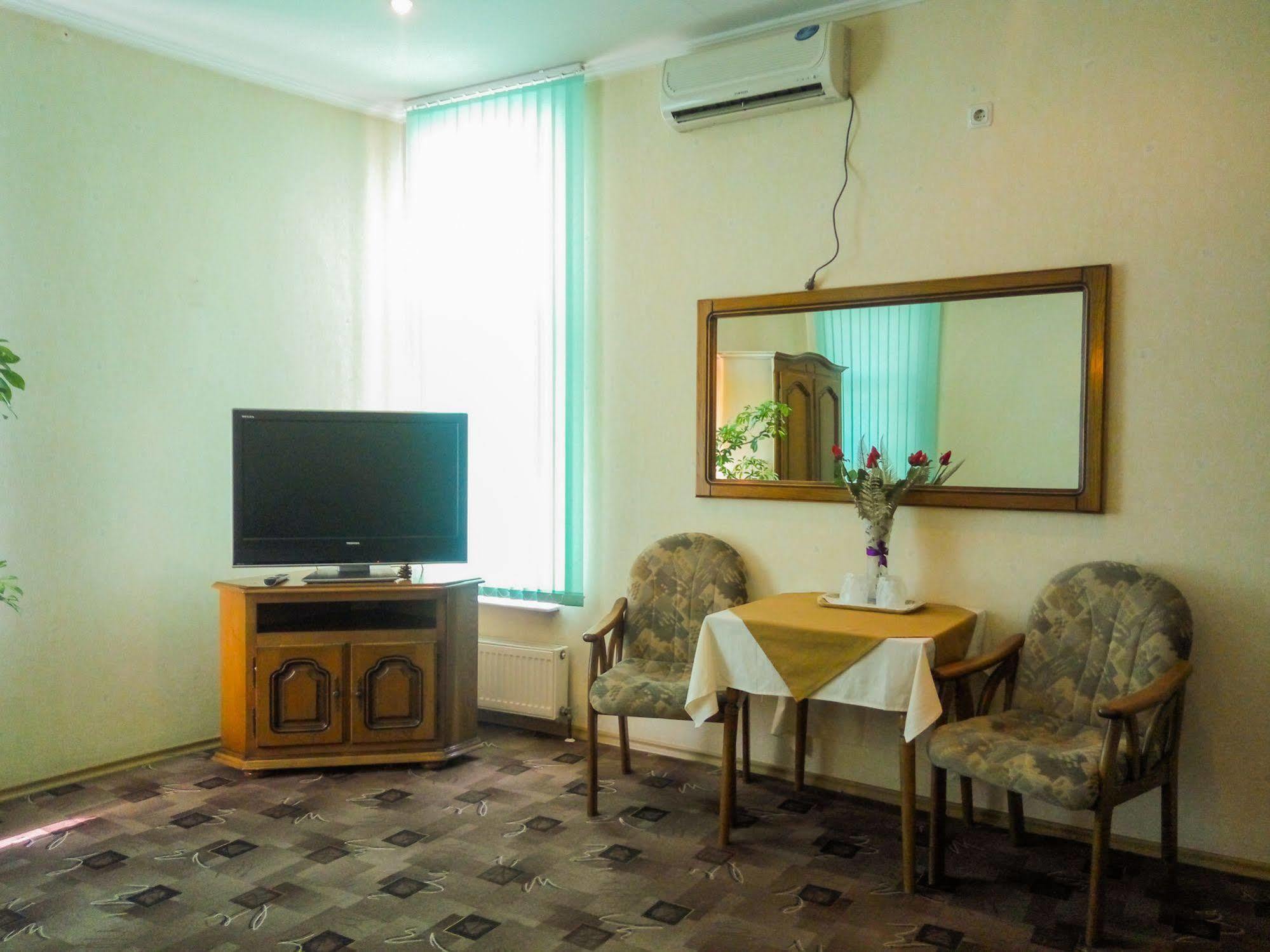 Fortuna Hotel Chişinau Exteriör bild