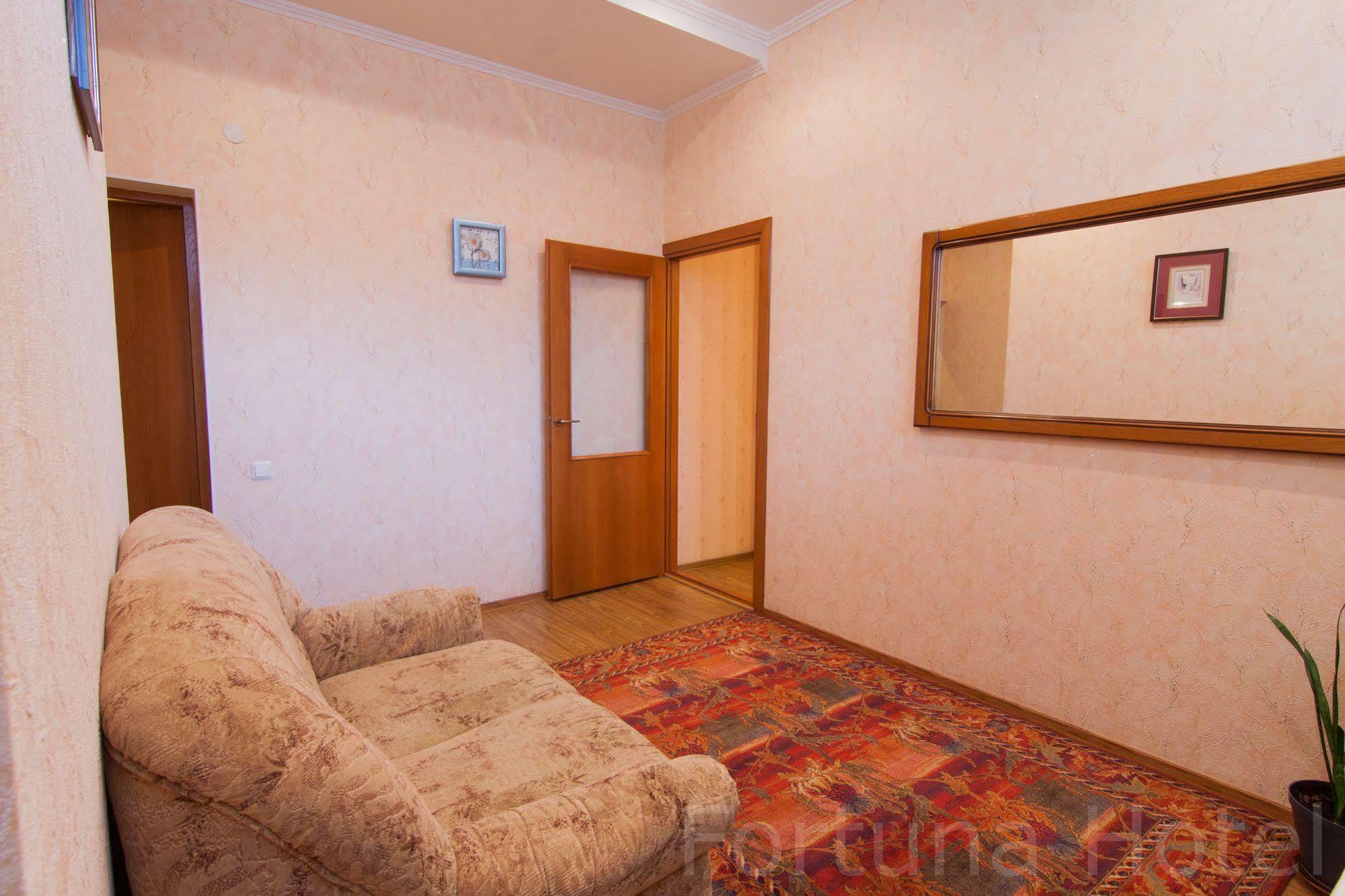Fortuna Hotel Chişinau Exteriör bild