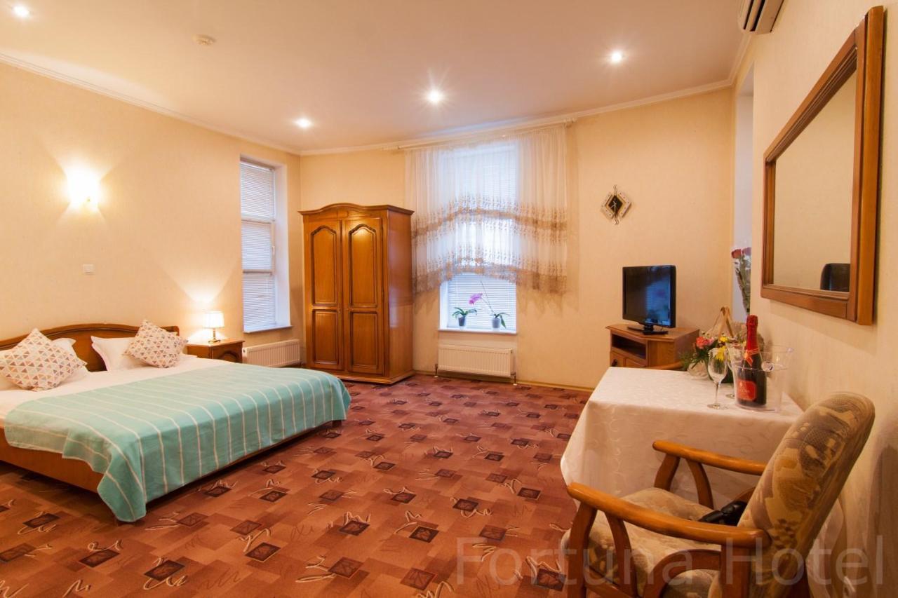 Fortuna Hotel Chişinau Exteriör bild